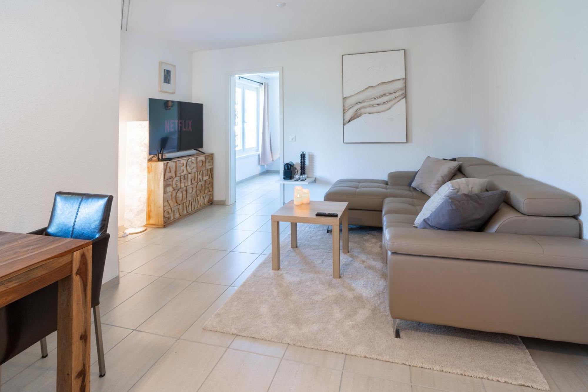 Schoene Wohnung An Toplage Mit Gratis Parkplatz! Gambarogno Buitenkant foto